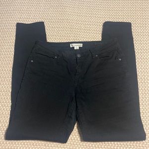 Artisan NY black skinny pant